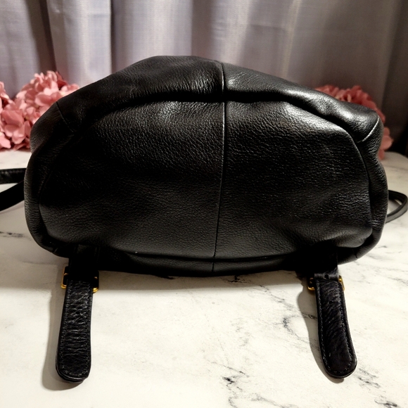 HOBO 'River' Black Pebbled Leather Convertible Purse/Backpack - Picture 5 of 10